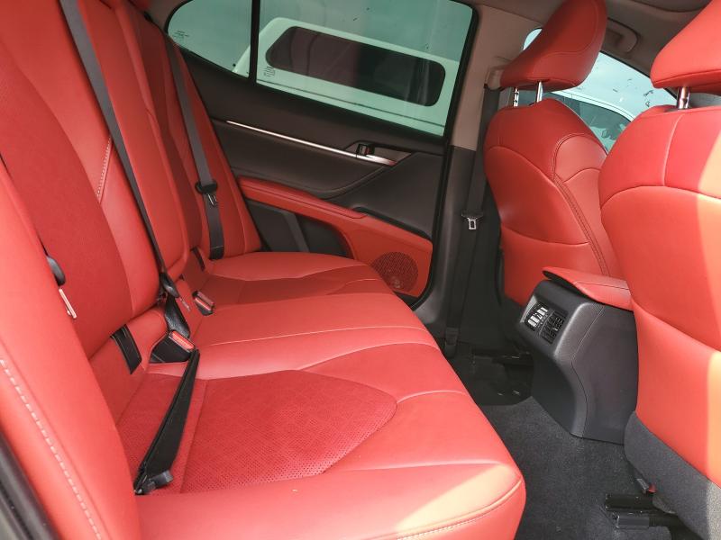 4T1BZ1HK0JU021317 - 2018 TOYOTA CAMRY XSE Ağ foto 10