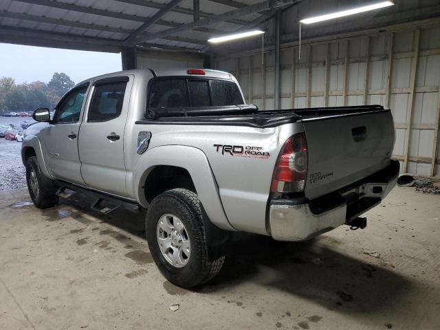 3TMLU4EN5DM125348 - 2013 TOYOTA TACOMA DOUBLE CAB Srebrny zdjęcie 2