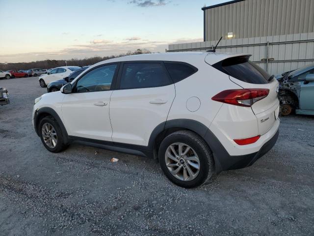 KM8J23A47HU365759 - 2017 HYUNDAI TUCSON SE WHITE photo 2