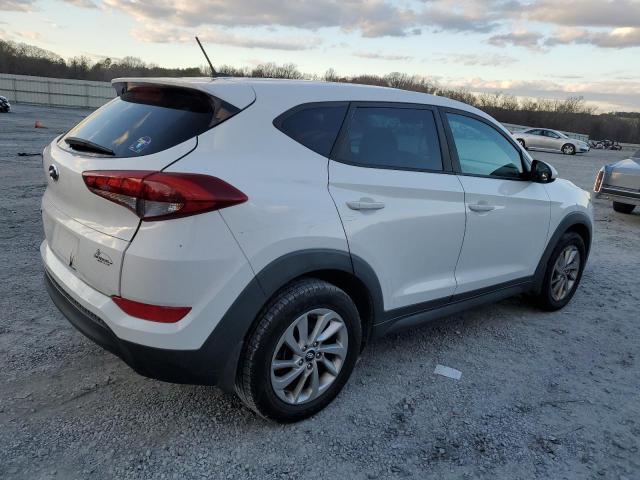 KM8J23A47HU365759 - 2017 HYUNDAI TUCSON SE WHITE photo 3