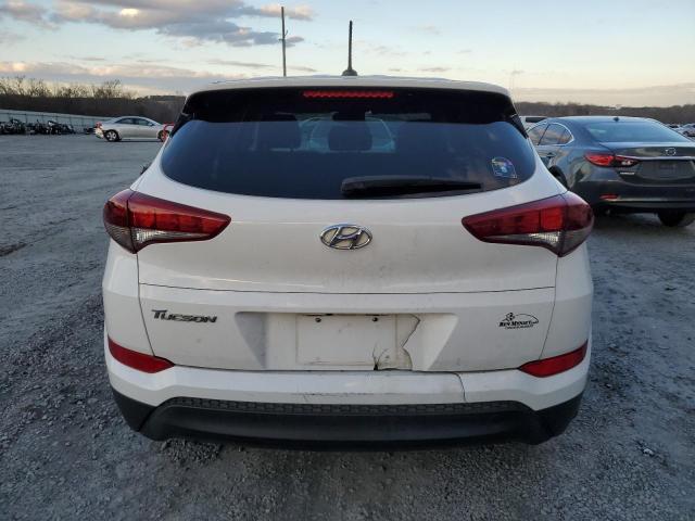 KM8J23A47HU365759 - 2017 HYUNDAI TUCSON SE WHITE photo 6