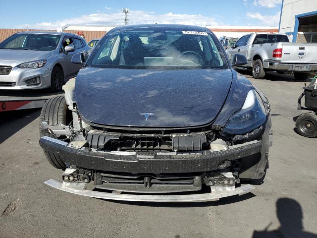 5YJ3E1EA3PF495103 - 2023 TESLA MODEL 3 灰色 照片 5