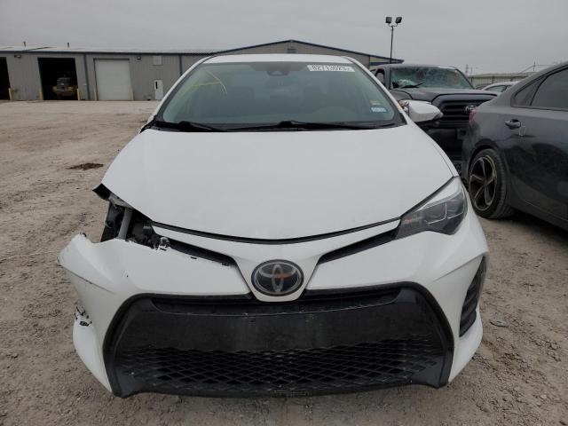 5YFBURHE0KP885648 - 2019 TOYOTA COROLLA L WHITE photo 5