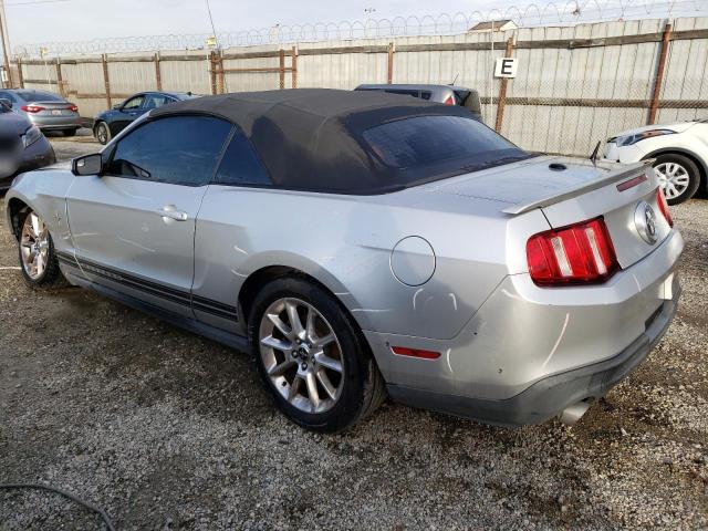 1ZVBP8EM7B5131993 - 2011 FORD MUSTANG SILVER photo 2