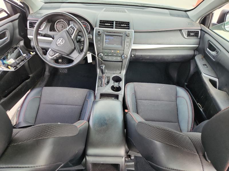 4T1BF1FKXHU374251 - 2017 TOYOTA CAMRY LE SILVER photo 8