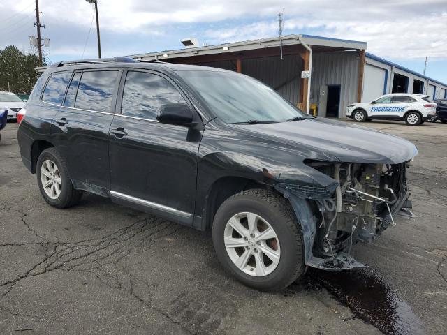 5TDBK3EHXDS256863 - 2013 TOYOTA HIGHLANDER BASE Чорний фото 4