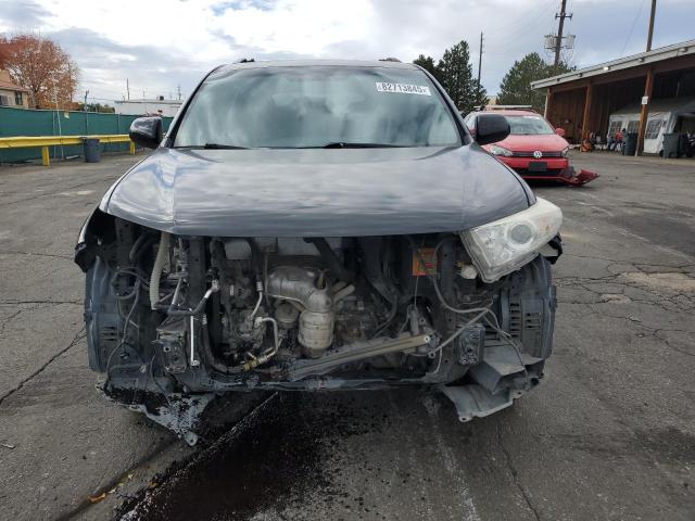 5TDBK3EHXDS256863 - 2013 TOYOTA HIGHLANDER BASE Чорний фото 5