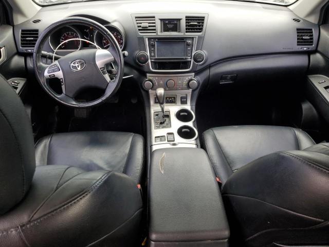 5TDBK3EHXDS256863 - 2013 TOYOTA HIGHLANDER BASE Чорний фото 8