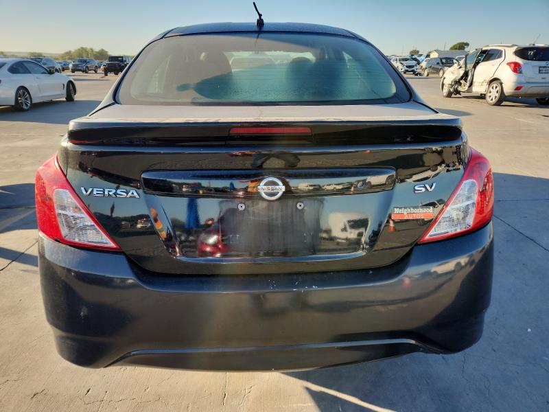 3N1CN7APXJL805160 - 2018 NISSAN VERSA S 黑色 照片 6