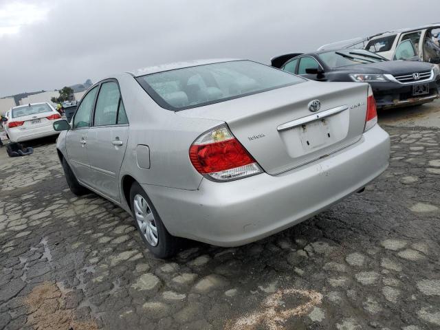 4T1BE30K86U708393 - 2006 TOYOTA CAMRY LE GRAY photo 2