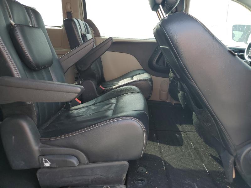 2C4RC1BG7FR560403 - 2015 CHRYSLER TOWN & COU TOURING WHITE photo 11