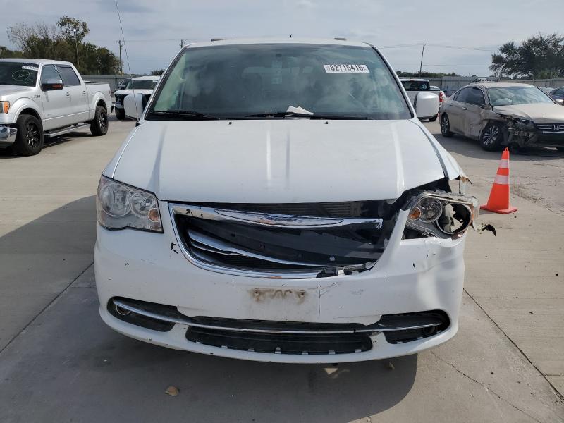 2C4RC1BG7FR560403 - 2015 CHRYSLER TOWN & COU TOURING WHITE photo 5