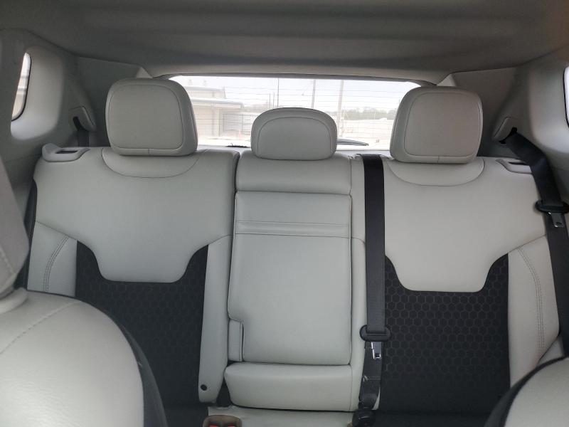 3C4NJCBBXKT711522 - 2019 JEEP COMPASS LATITUDE Սպիտակ լուսանկար 10