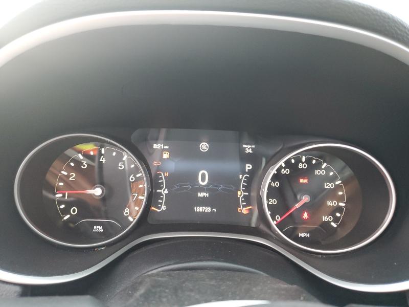 3C4NJCBBXKT711522 - 2019 JEEP COMPASS LATITUDE Սպիտակ լուսանկար 9