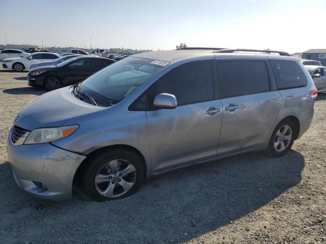 2011 TOYOTA SIENNA LE, 