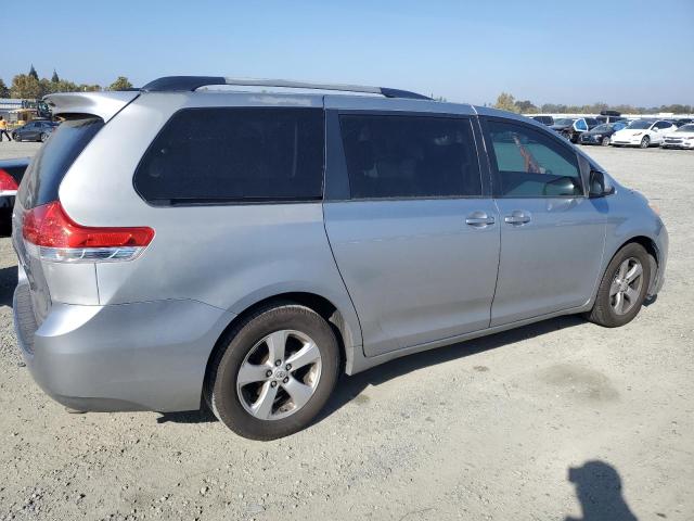 5TDKK3DC5BS014792 - 2011 TOYOTA SIENNA LE SILVER photo 3