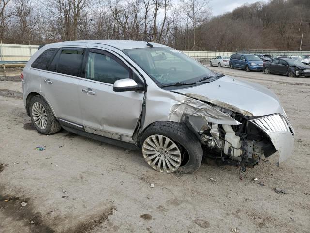 2LMDJ8JK6DBL32350 - 2013 LINCOLN MKX SILVER photo 4