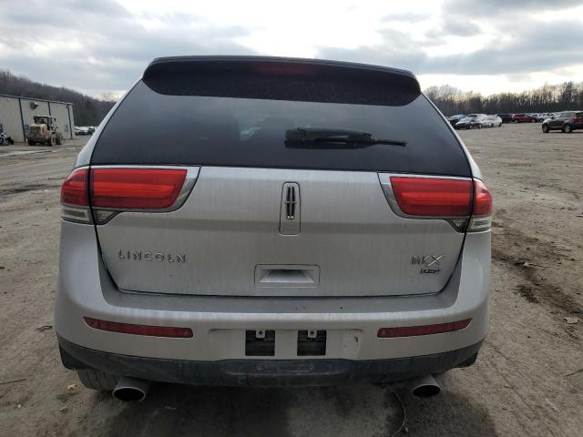 2LMDJ8JK6DBL32350 - 2013 LINCOLN MKX SILVER photo 6