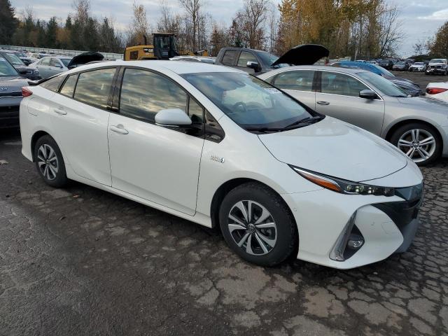 JTDKARFP4H3022463 - 2017 TOYOTA PRIUS PRIM 白色 照片 4