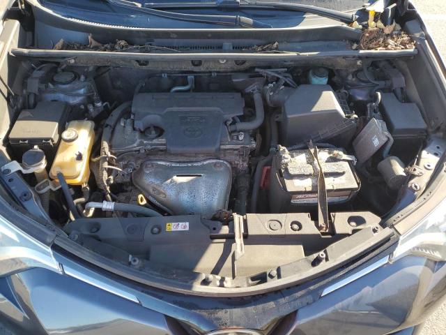 JTMDFREV2JJ736927 - 2018 TOYOTA RAV4 LIMITED Gris photo 12