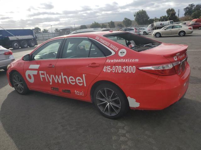 4T1BF1FK1FU032409 - 2015 TOYOTA CAMRY LE 红色 照片 2