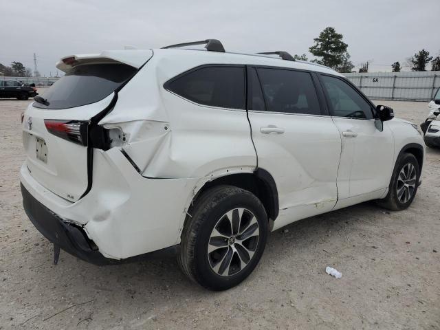 5TDGZRAH5MS514359 - 2021 TOYOTA HIGHLANDER XLE WHITE photo 3