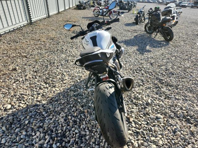 WB10E5305N6E90627 - 2022 BMW S1000RR R WHITE photo 4