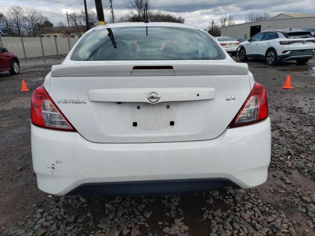 3N1CN7AP7KL849957 - 2019 NISSAN VERSA S WHITE photo 6