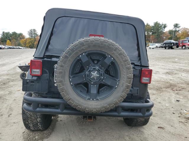 1C4BJWDG3DL658853 - 2013 JEEP WRANGLER U SPORT Czarny zdjęcie 6