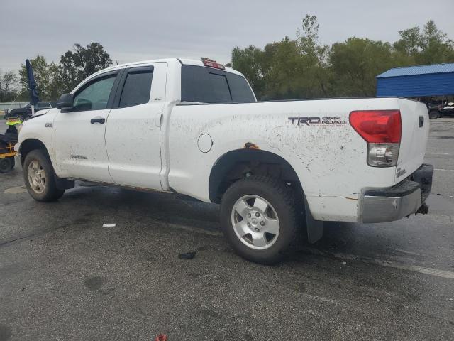 5TFBV54147X019968 - 2007 TOYOTA TUNDRA DOUBLE CAB SR5 WHITE photo 2