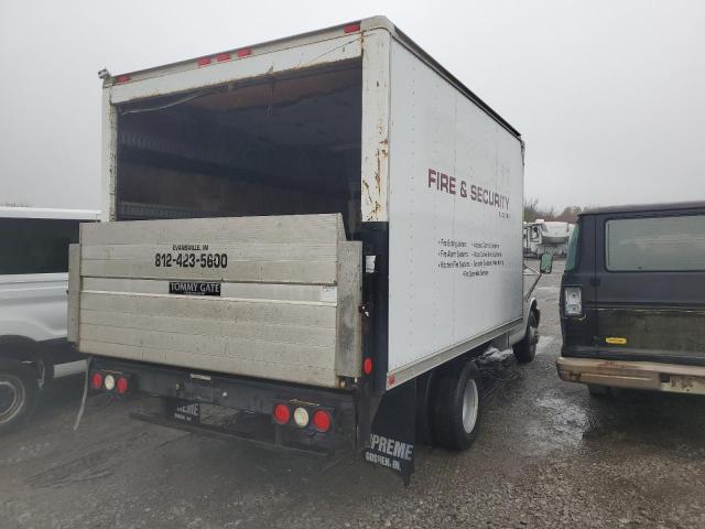 1GBHG31U361115524 - 2006 CHEVROLET EXPRESS G3 WHITE photo 3