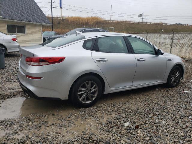 5XXGT4L30KG370000 - 2019 KIA OPTIMA LX Күміс фото 3