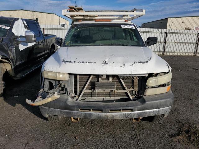 1GBJC39U11F102266 - 2001 CHEVROLET SILVERADO C3500 WHITE photo 5