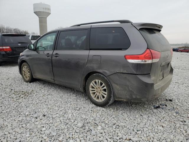 5TDYK3DC0CS273038 - 2012 TOYOTA SIENNA XLE GRAY photo 2