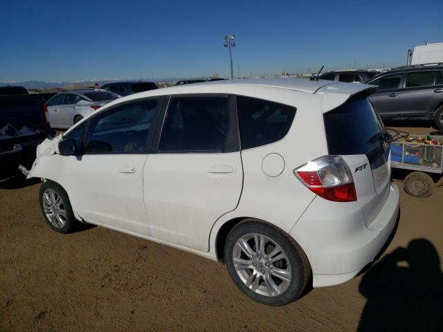 JHMGE88439S071179 - 2009 HONDA FIT SPORT WHITE photo 2