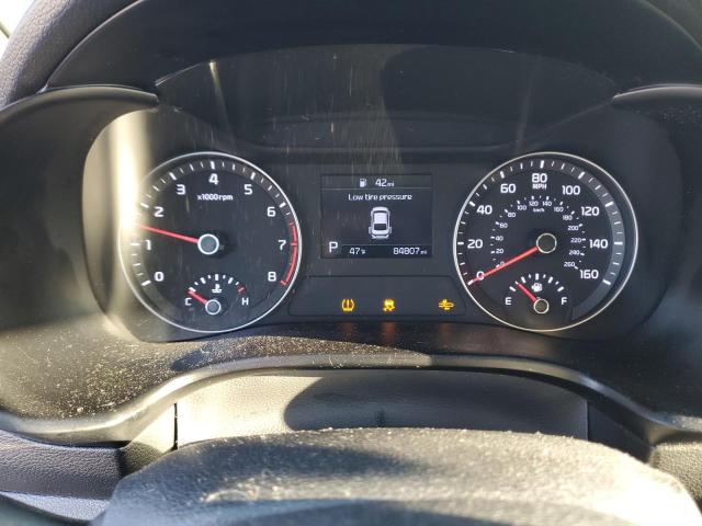 3KPF24AD8KE108129 - 2019 KIA FORTE FE Argent photo 9