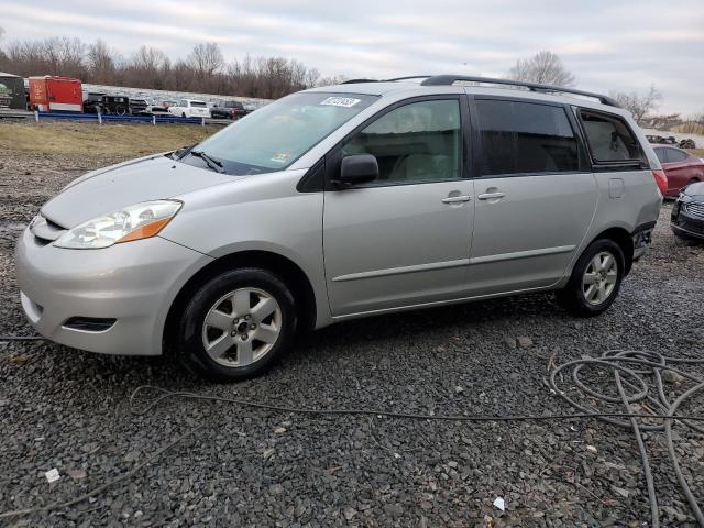 5TDZK23C69S275756 - 2009 TOYOTA SIENNA CE SILVER photo 1