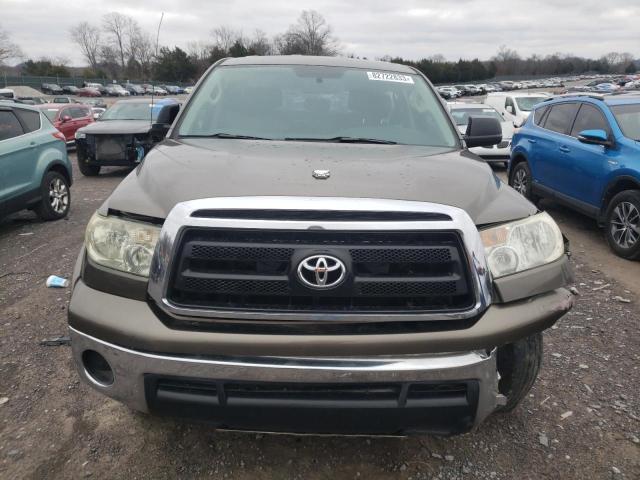 5TFRM5F12AX010272 - 2010 TOYOTA TUNDRA DOUBLE CAB SR5 BROWN photo 5