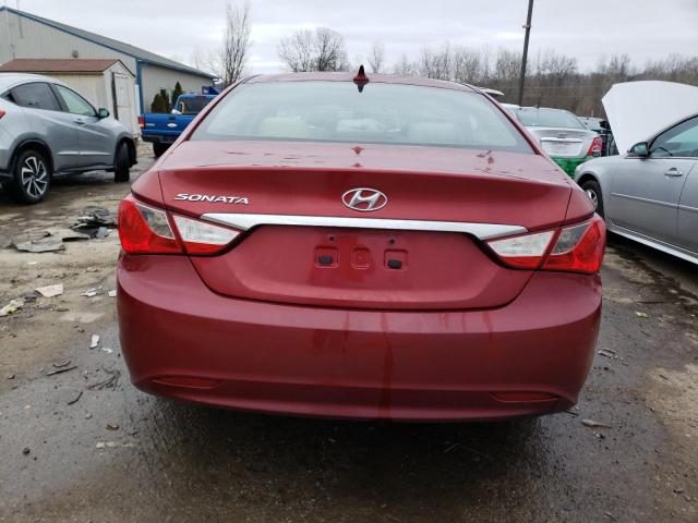 5NPEB4AC4BH102780 - 2011 HYUNDAI SONATA GLS RED photo 6