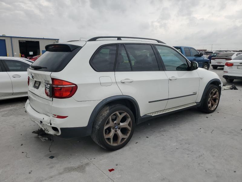 5UXZV4C56D0E11353 - 2013 BMW X5 XDRIVE35I WHITE photo 3