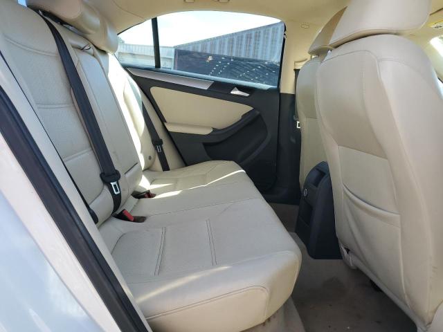 3VWD67AJ6GM356456 - 2016 VOLKSWAGEN JETTA SE WHITE photo 10