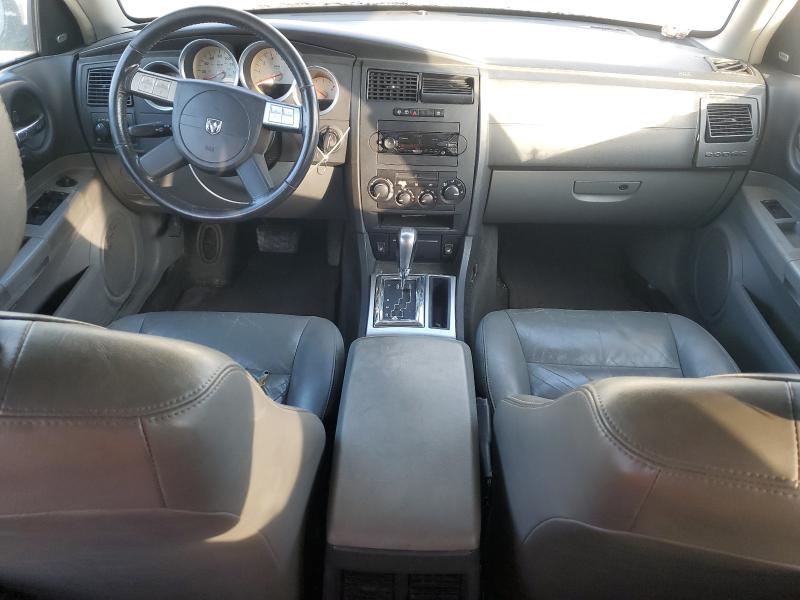 2D4GV58285H642992 - 2005 DODGE MAGNUM R/T CREAM photo 8