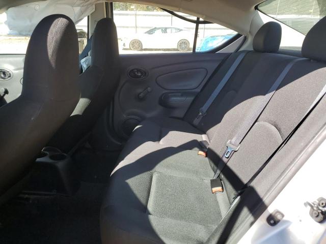 3N1CN7AP1GL899258 - 2016 NISSAN VERSA S ვერცხლისფერი ფოტო 10