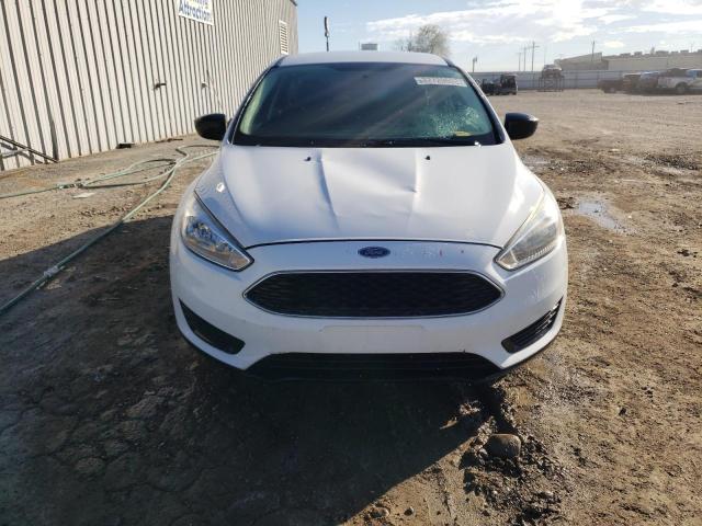 1FADP3E20HL294315 - 2017 FORD FOCUS S WHITE photo 5