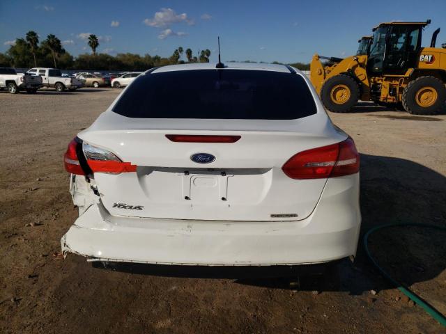 1FADP3E20HL294315 - 2017 FORD FOCUS S WHITE photo 6