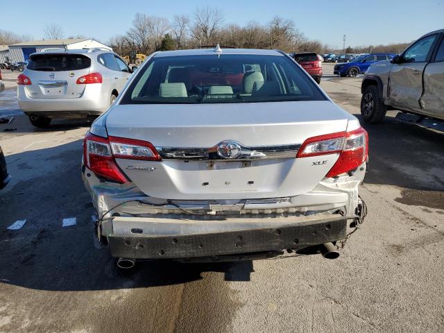 4T1BK1FK4EU549438 - 2014 TOYOTA CAMRY SE SILVER photo 6