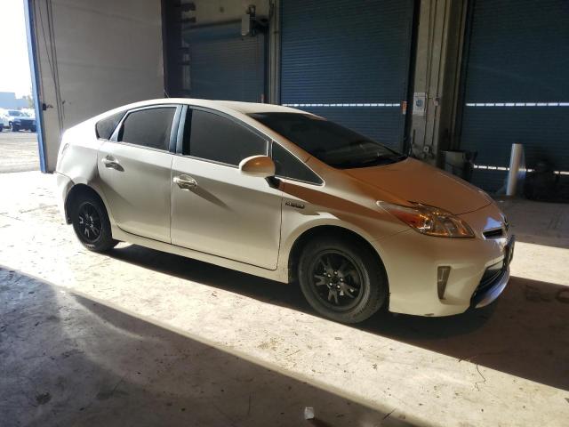JTDKN3DU0E1827992 - 2014 TOYOTA PRIUS WHITE photo 4