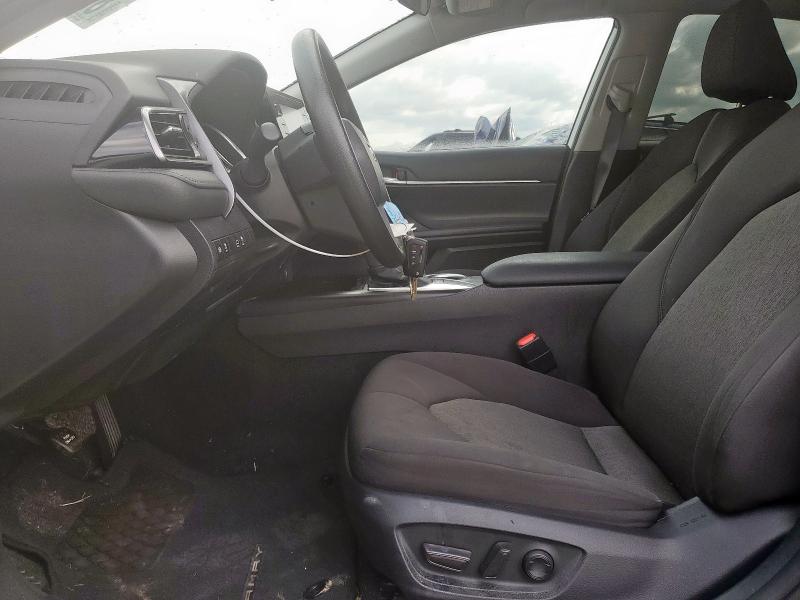 4T1C11AK5PU163886 - 2023 TOYOTA CAMRY LE Biały zdjęcie 7