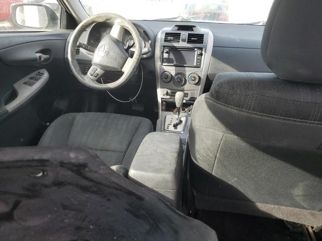 5YFBU4EE7DP119605 - 2013 TOYOTA COROLLA BASE Argent photo 8