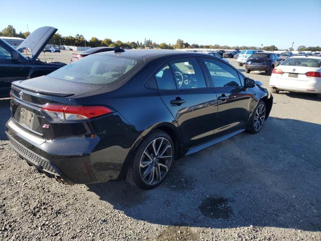5YFP4RCE2LP048737 - 2020 TOYOTA COROLLA SE أسود صورة 3